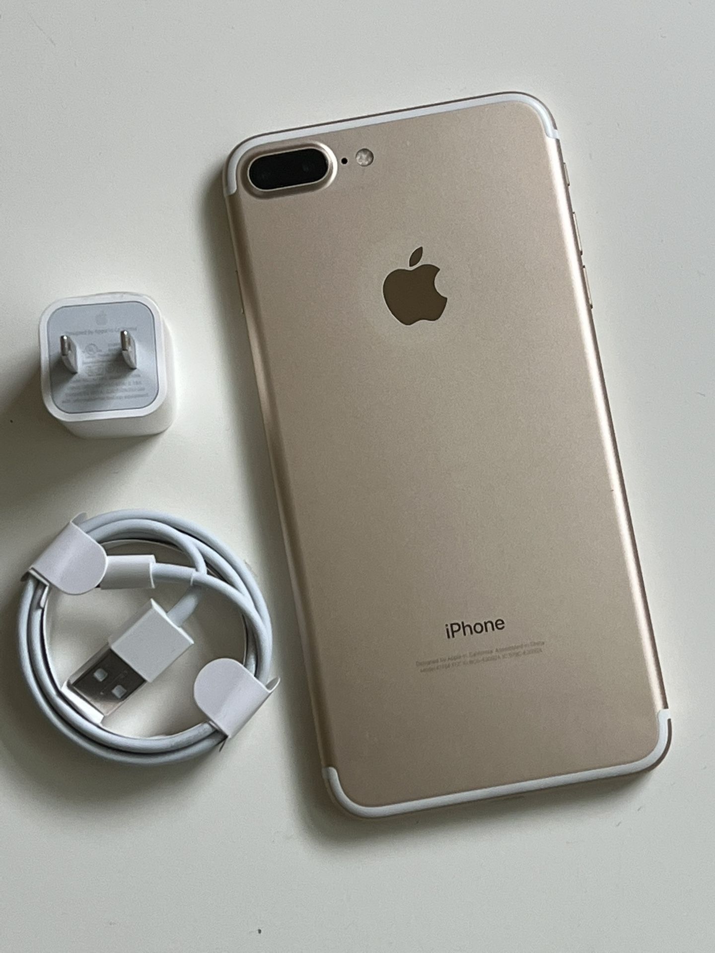 iPhone 7 Plus, 128GB, unlocked, works any company sim card any country internationally