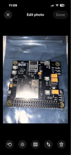 Sixfab IoT hat for Raspberry pi dev board