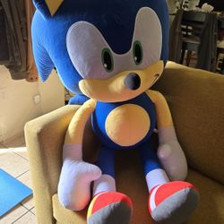 Large Sonic Stuffed Figure