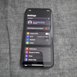 Mint Condition Unlocked iPhone XS 256GB $250