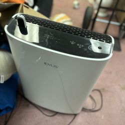 LOW PRICE MOVING- $450 + Tax Retail Air Purifier With Remote 