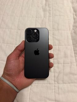 Black iPhone 16 Pro 128g