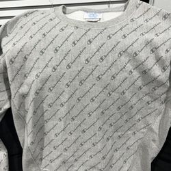 Champion Pullover Sweater