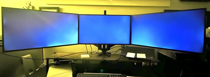 HUANUO Triple-Monitor Mount – Hardware, Extra Parts + Manual