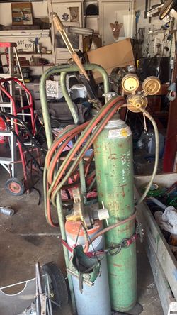 Oxygen and celery with gauges per sale