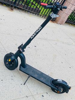Gotrax G4 max run fast strong 💪 come with original charger 🔌