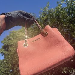 Michael Kors Teagen Small Messenger Leather Bag