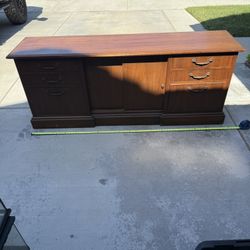 Credenza 