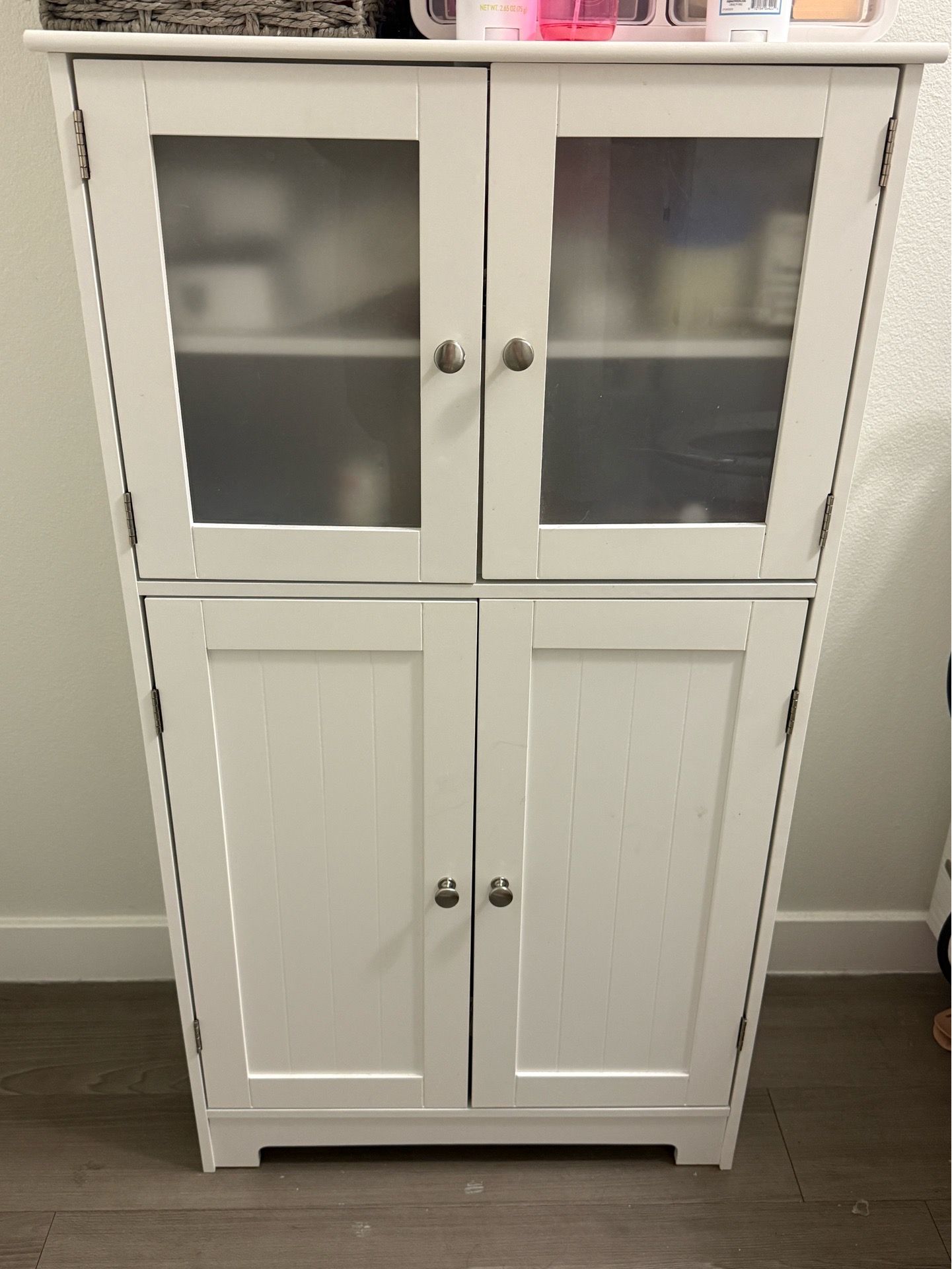Storage cabinet